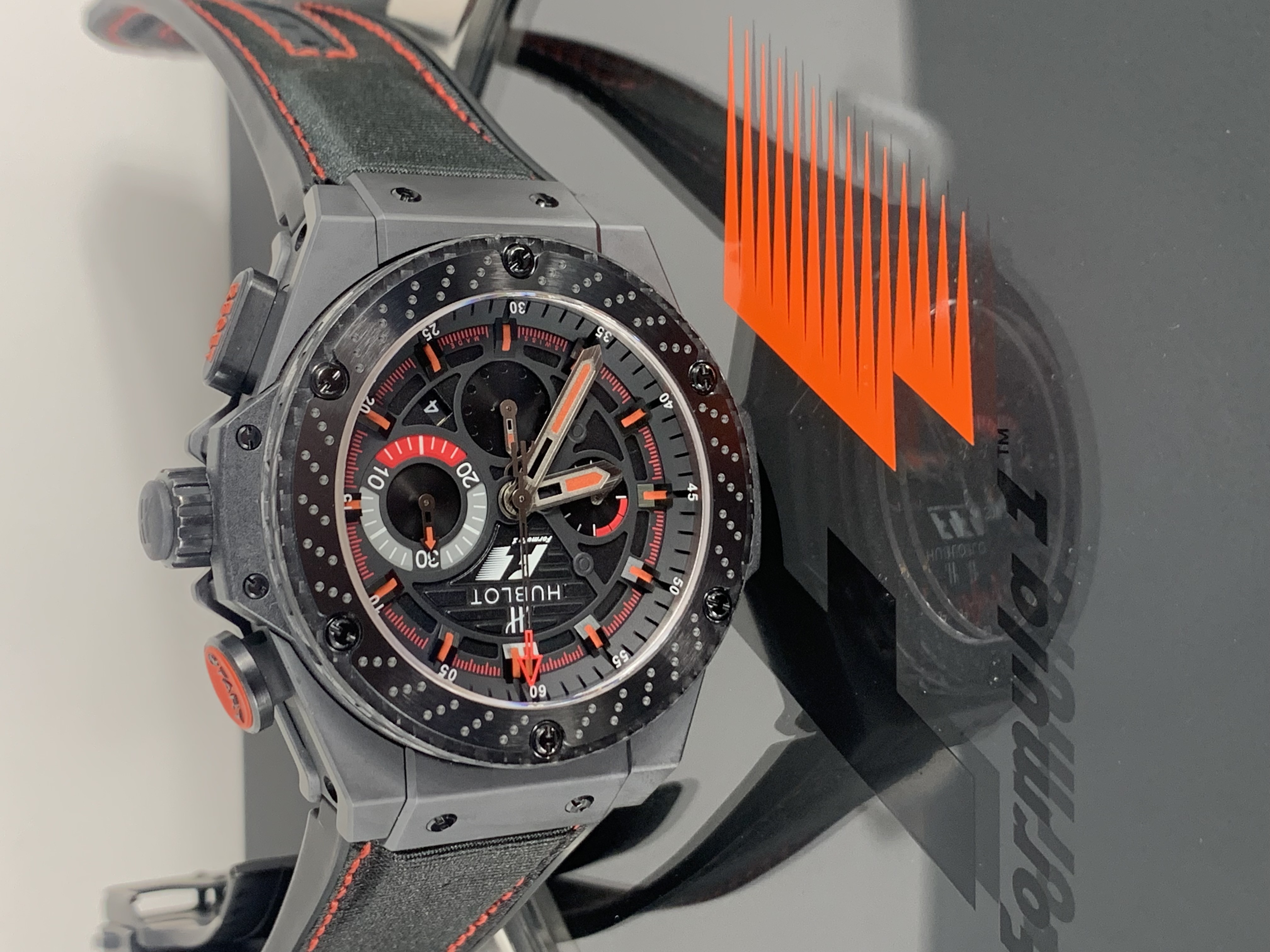 Часы Hublot King Pover F1 Limited Edition 703.CI.1123.NR.FM010