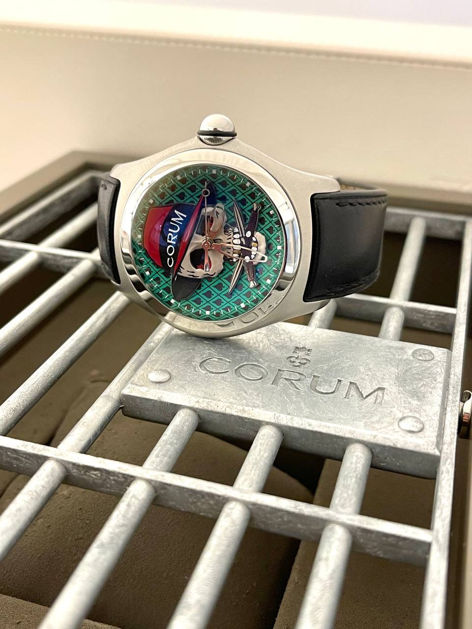 Corum Bubble Gangster Limited Edition 08.0001 2770