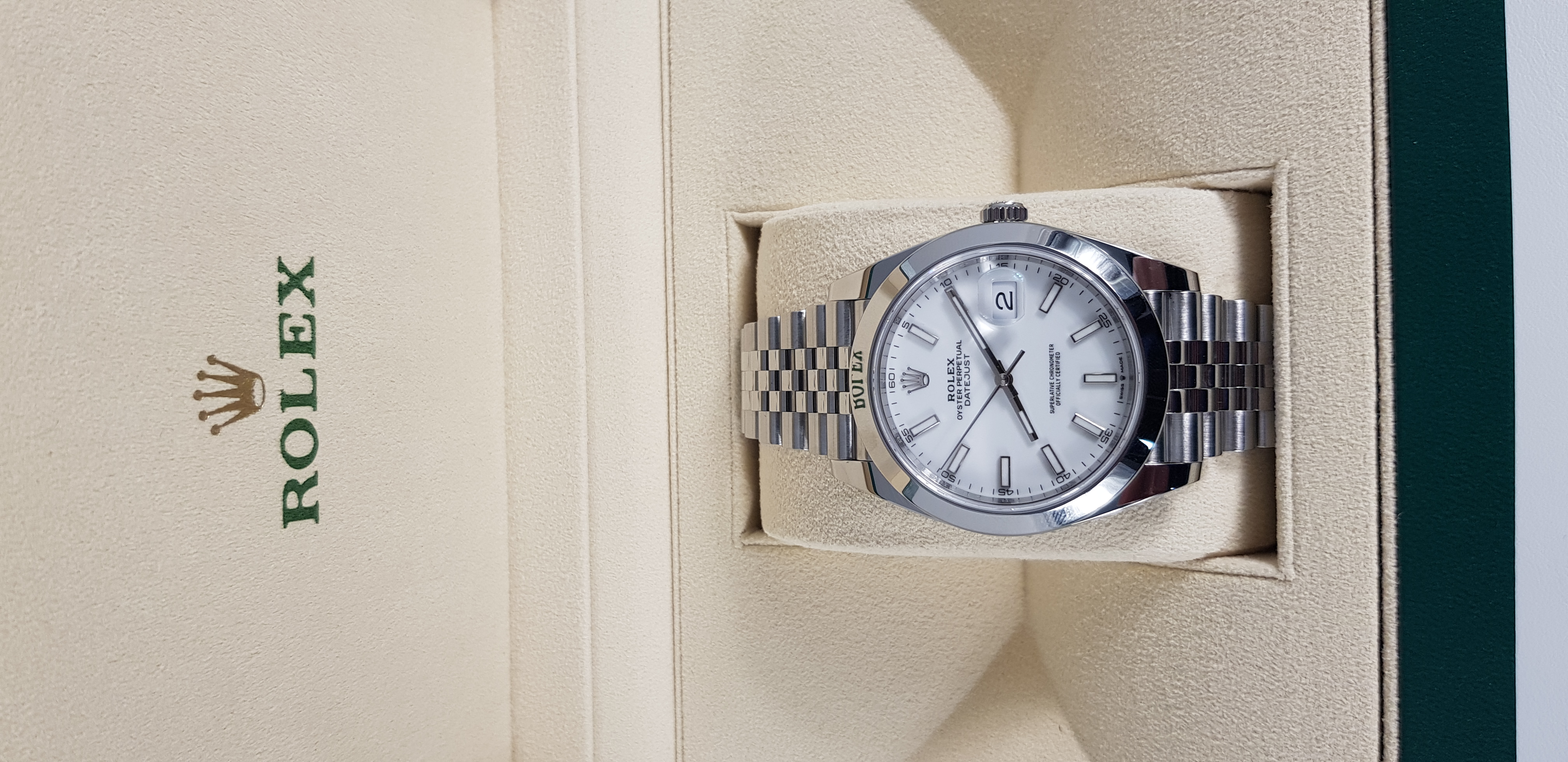 Часы Rolex Datejust 41mm Stainless Steel 126300