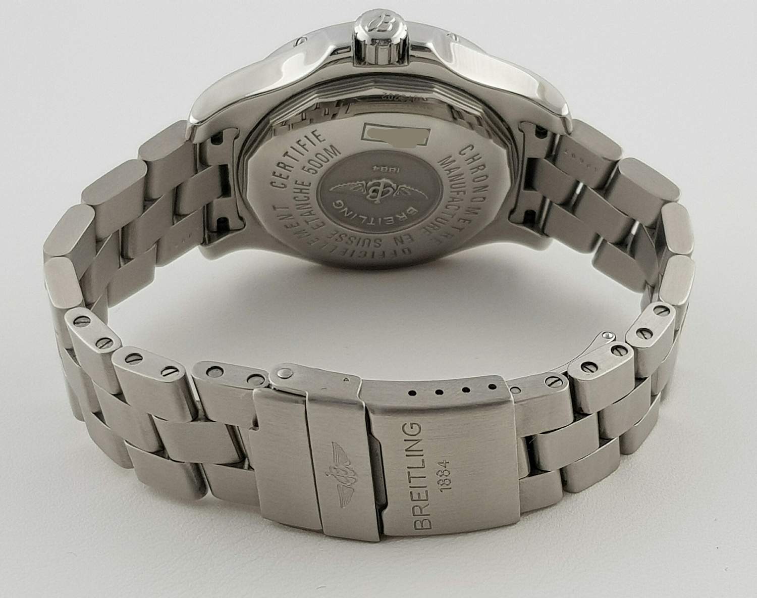 Часы Breitling Avenger A74380