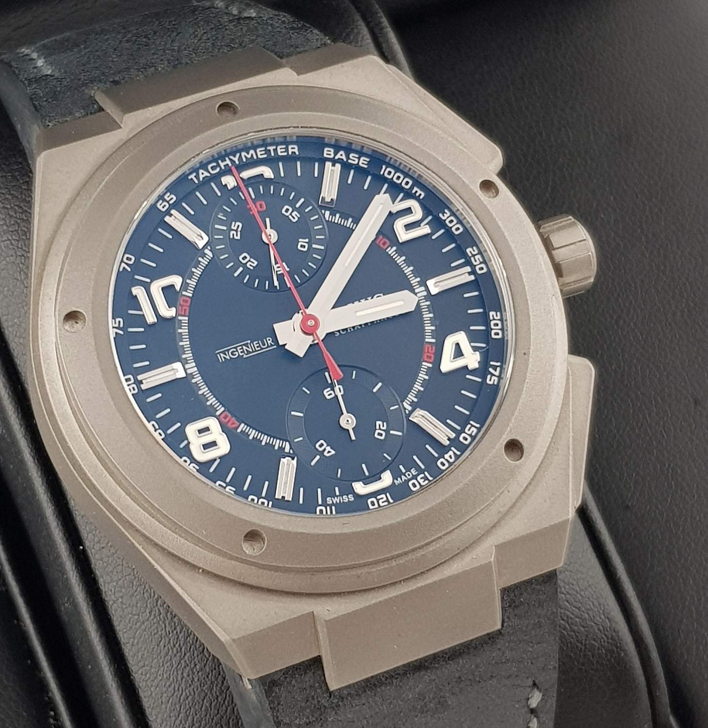 Часы IWC Exclusively for Mercedes AMG Titanium IW3725