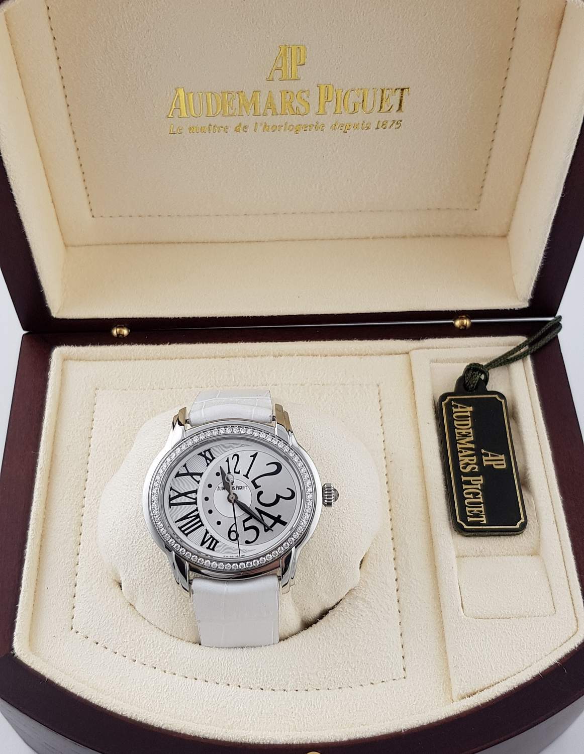 Часы Audemars Piguet Millenary Ladies Stainless Steel Diamonds 77301ST.ZZ.D015CR.01