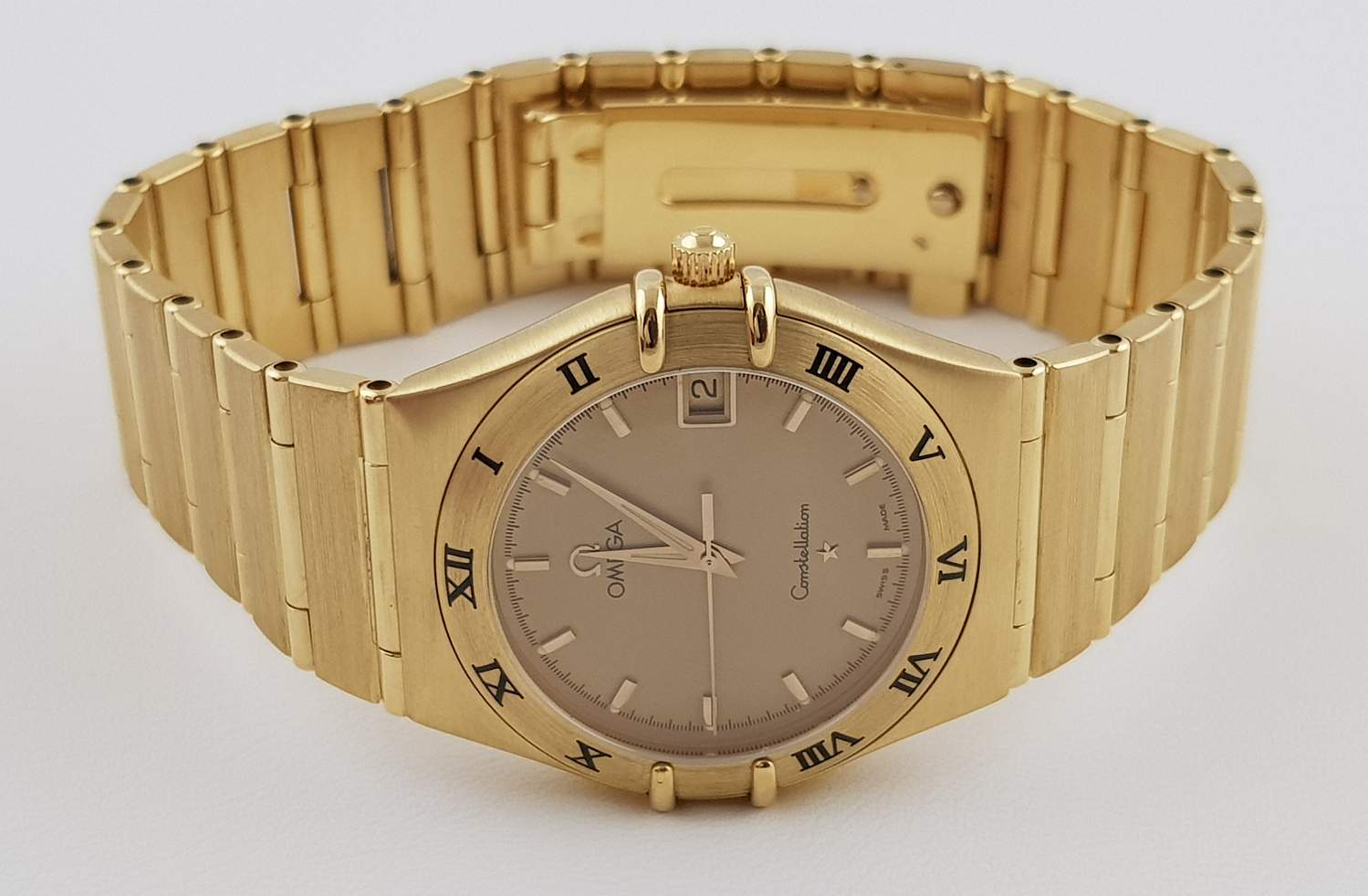 Часы Omega Constellation Date 1102.10.00