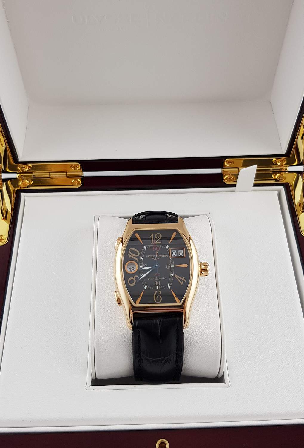 Часы Ulysse Nardin Michelangelo UTC Dual Time 226-68/52