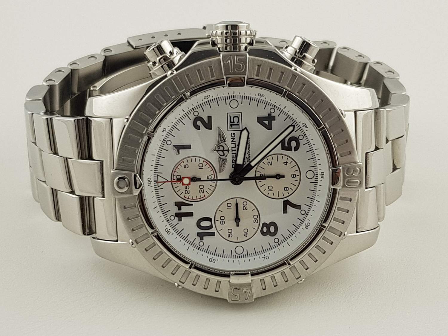 Часы Breitling Avenger Super A13370