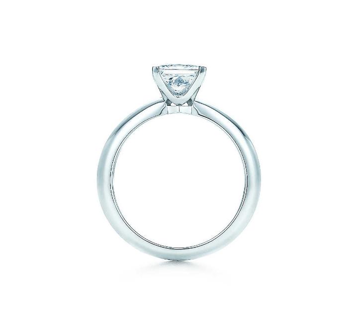 Кольцо с бриллиантом Tiffany & Co  Princess-cut Diamond Engagement Ring in Platinum