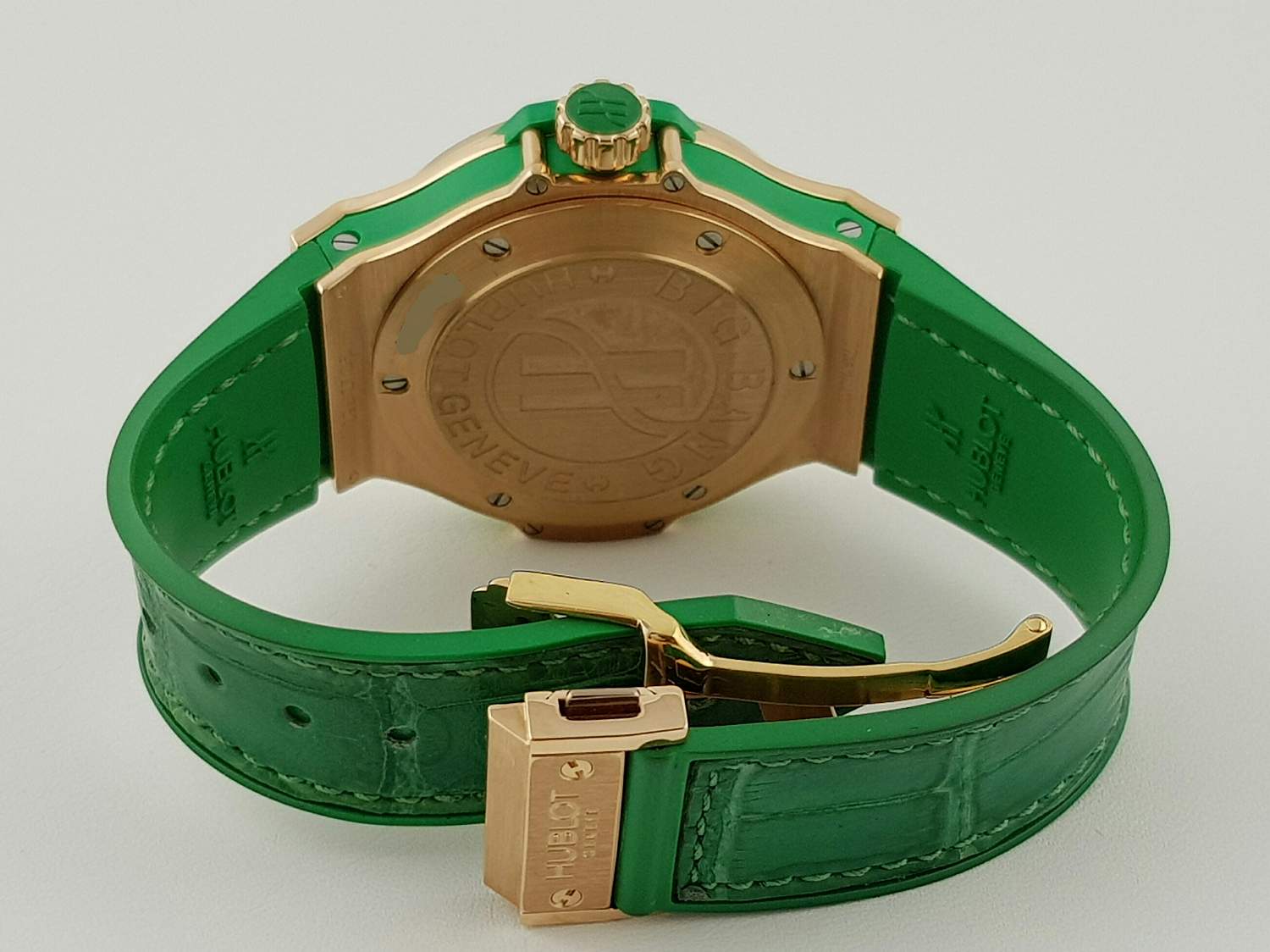 Часы Hublot Big Bang Tutti Frutti Apple 361.PG.2010.LR.1922