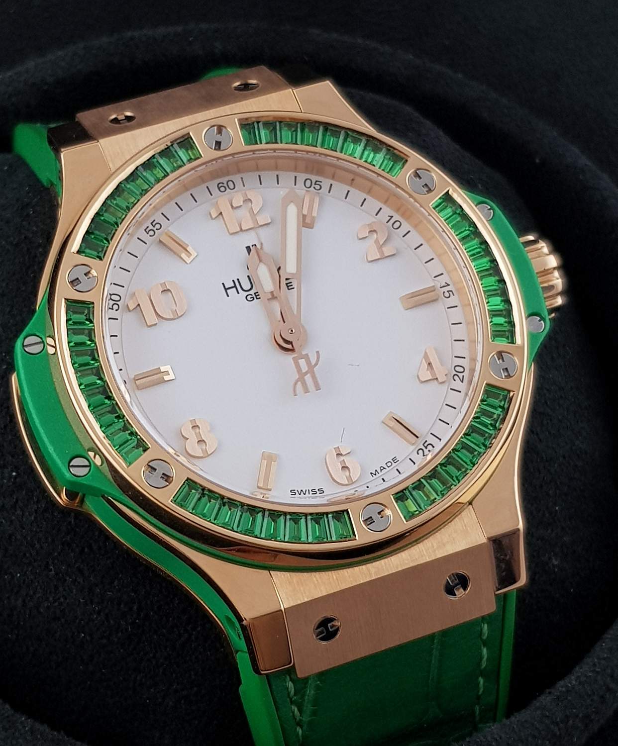 Часы Hublot Big Bang Tutti Frutti Apple 361.PG.2010.LR.1922