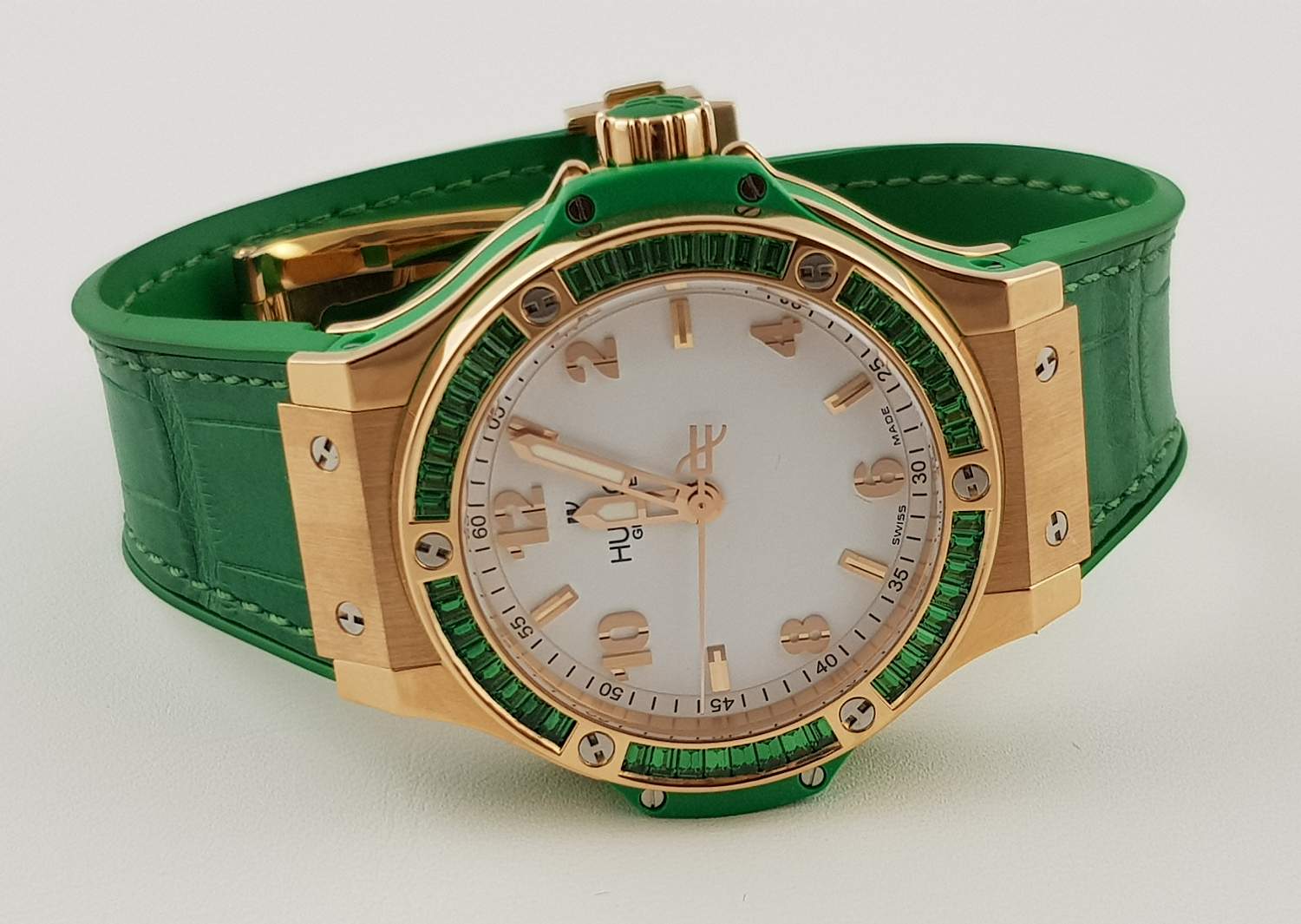 Часы Hublot Big Bang Tutti Frutti Apple 361.PG.2010.LR.1922