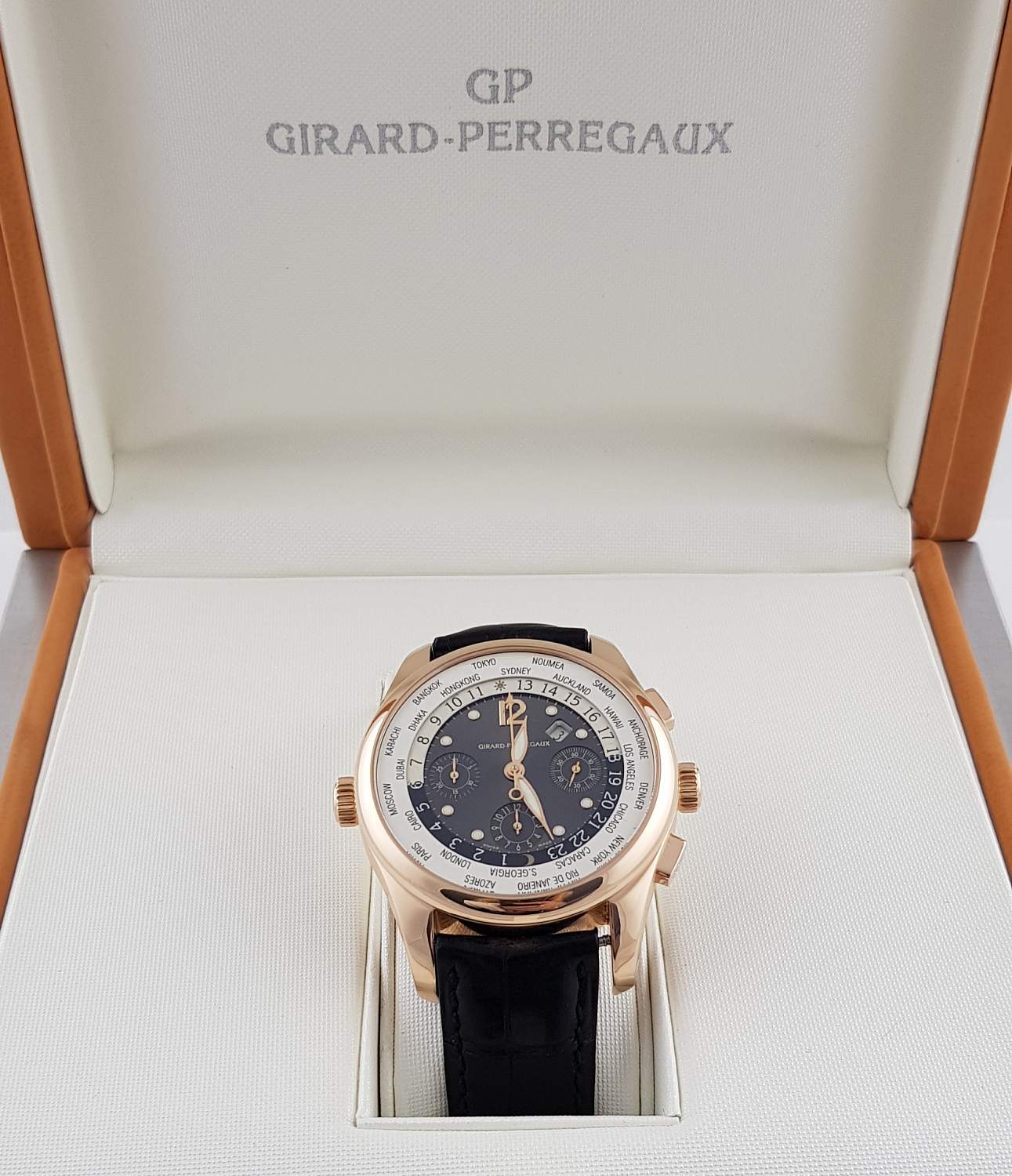 Часы Girard-Perregaux WW.TC Traveller Chronograph 4980