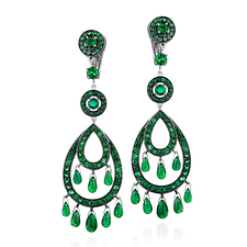Серьги Boucheron Emerald Earrings