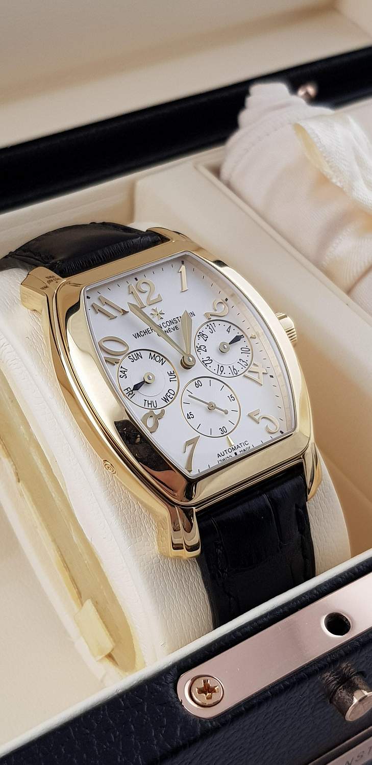 Часы Vacheron Constantin Malte Tonneau Day & Date Royal Eagle  42008/000J-9061
