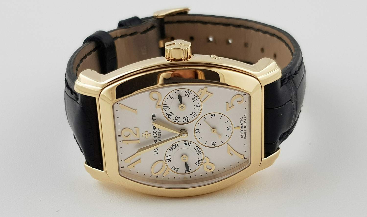 Часы Vacheron Constantin Malte Tonneau Day & Date Royal Eagle  42008/000J-9061