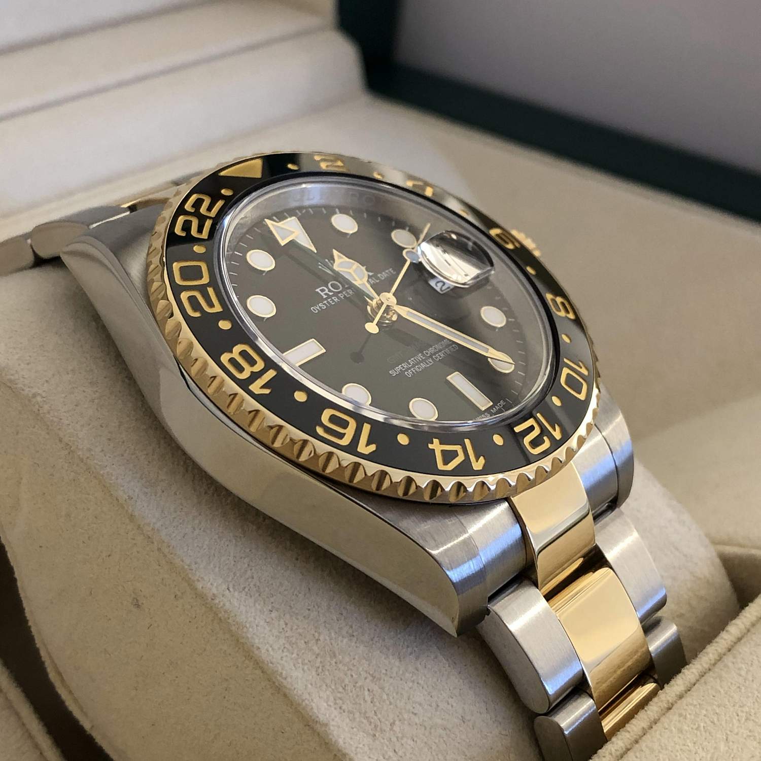 Часы Rolex  GMT-Master II 116713LN