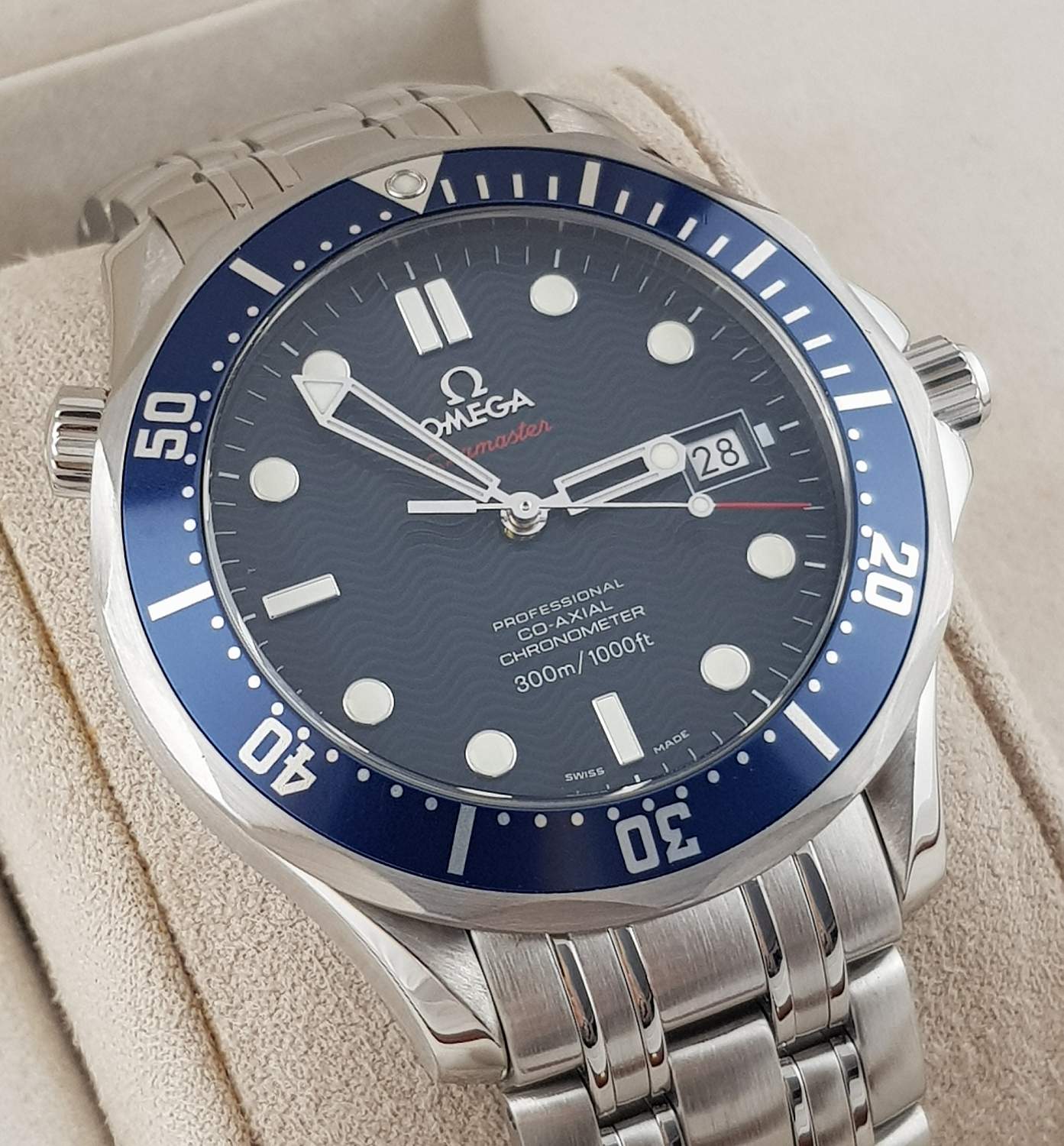 Часы Omega Seamaster 300M Co-Axial 2220.80.00