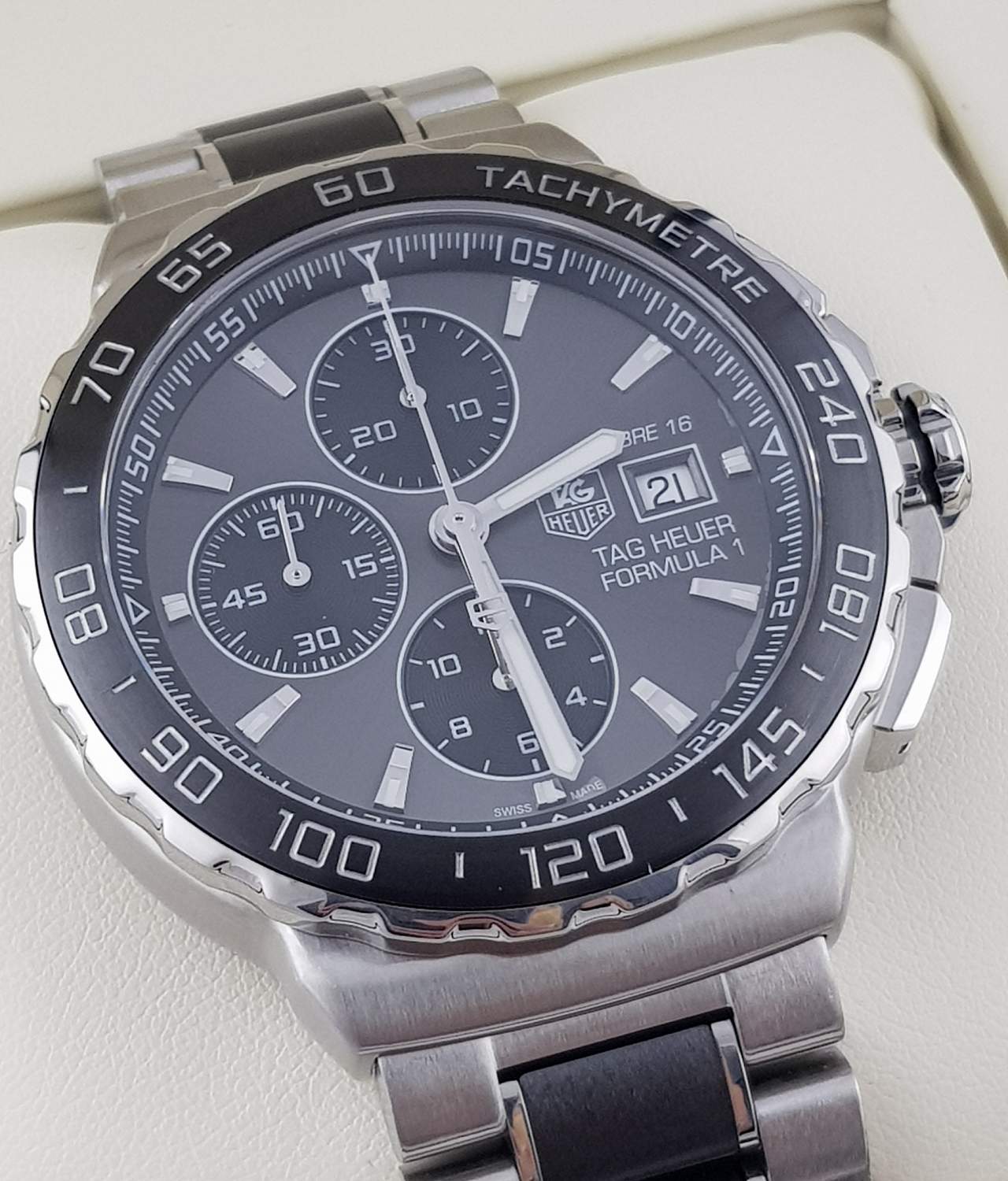 Часы Tag Heuer TAG Heuer Formula 1 CAU2010