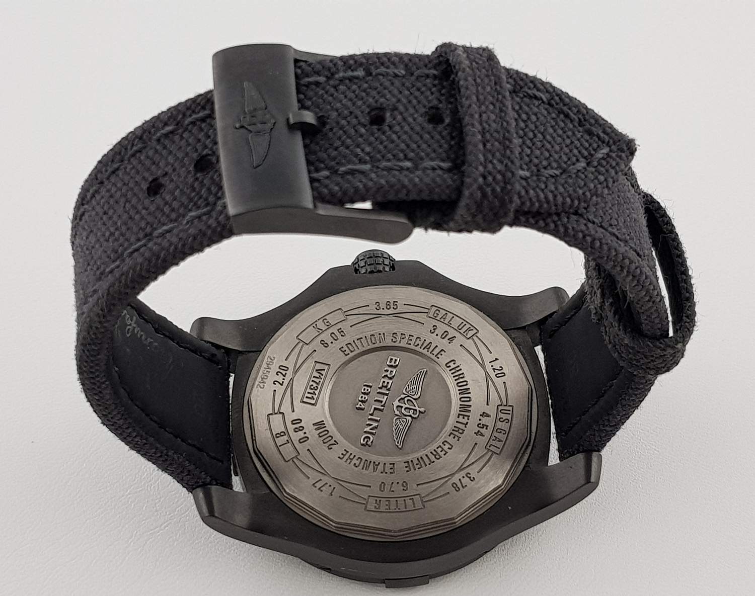 Часы Breitling Avenger Blackbird V17311