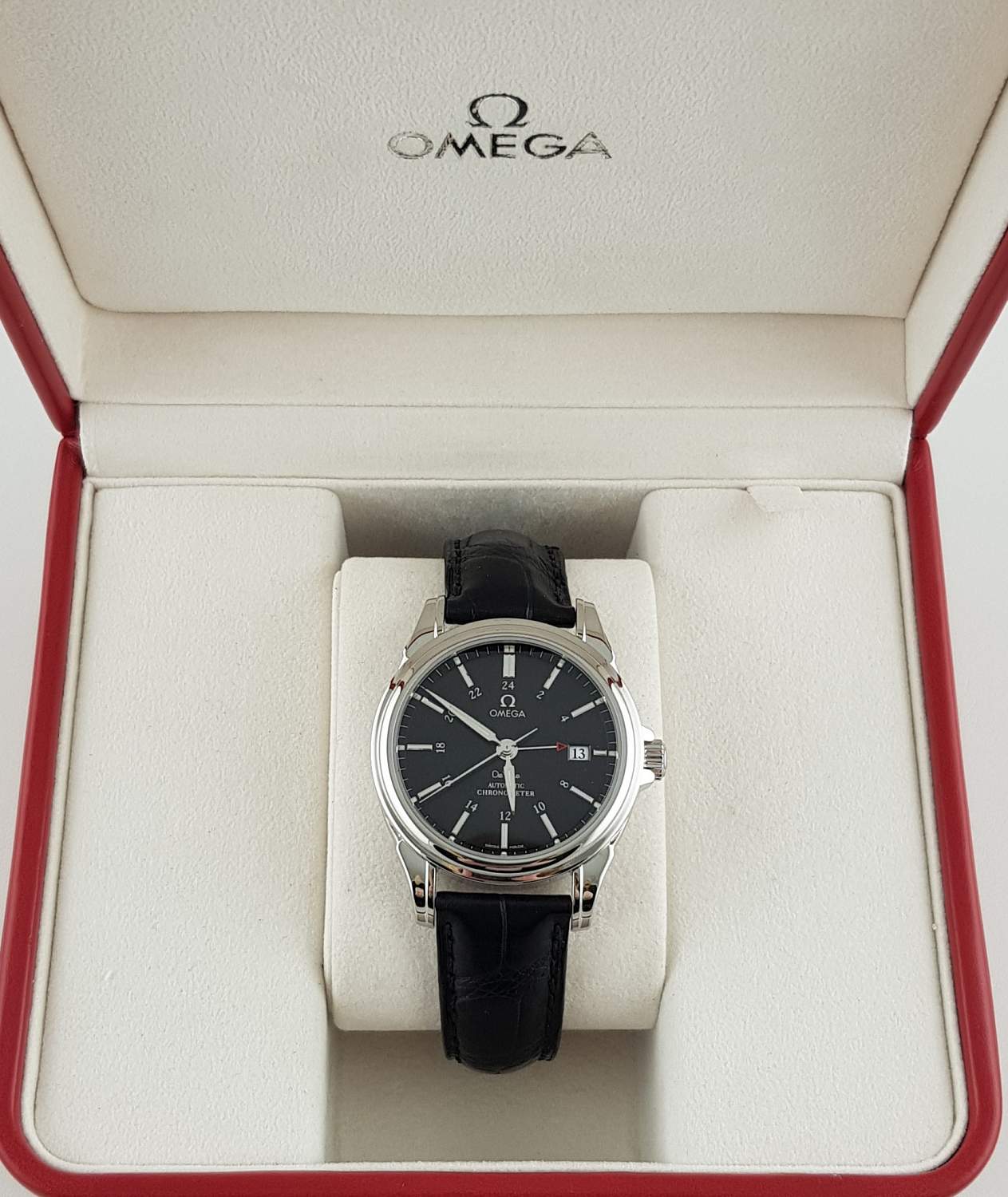 Часы Omega De Ville GMT 4833.50.31
