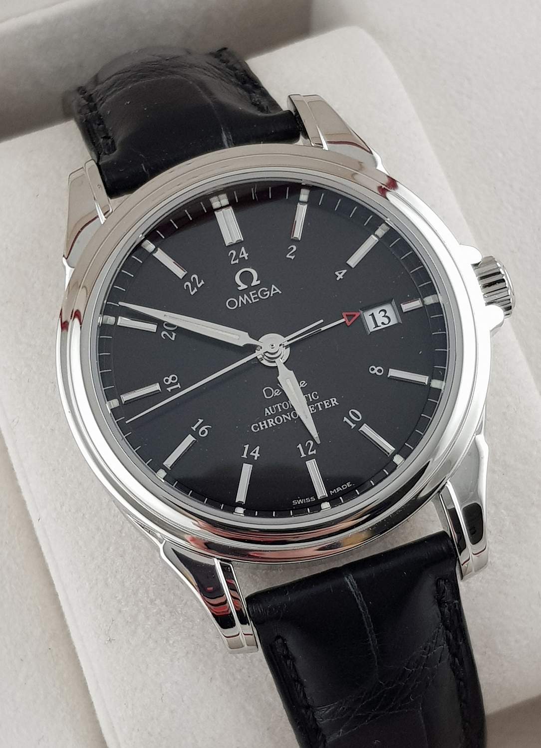 Часы Omega De Ville GMT 4833.50.31
