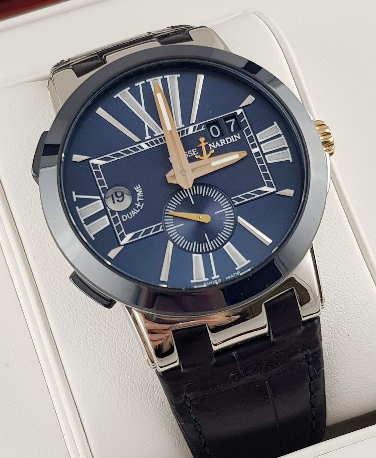 Часы Ulysse Nardin Executive Dual Time Steel and Gold 243-00