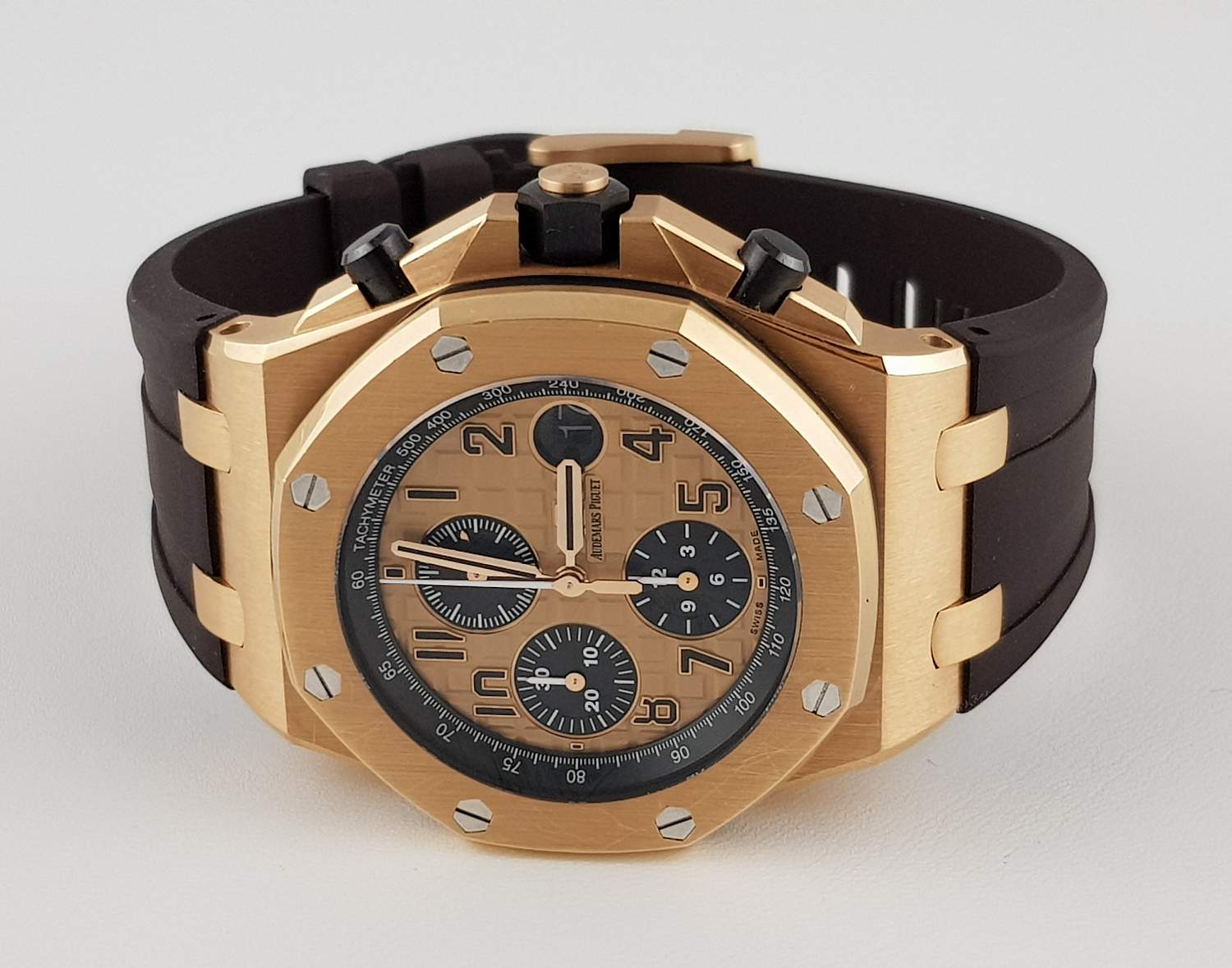 Часы Audemars Piguet Royal Oak Offshore Chronograph 26470OR.OO.A002CR.01