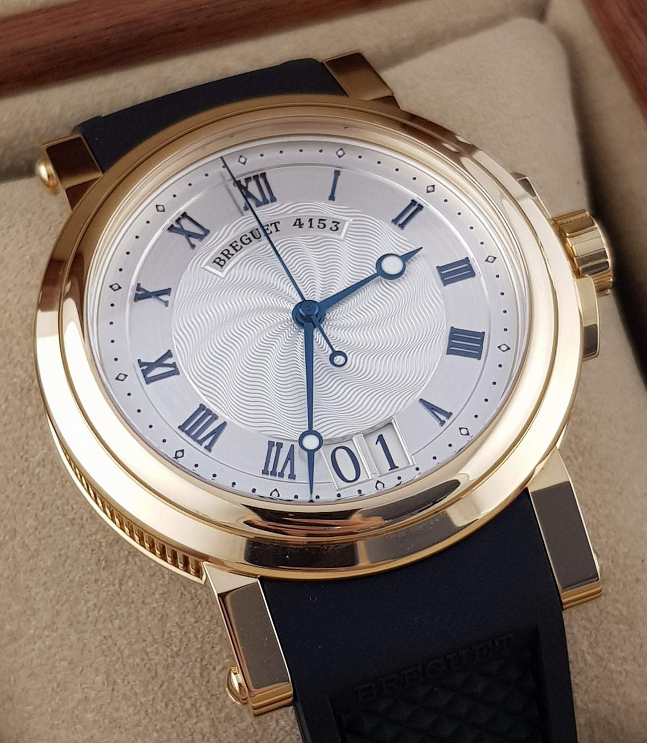 Часы Breguet Automatic Big Date 5817 5817BA/12/5V8