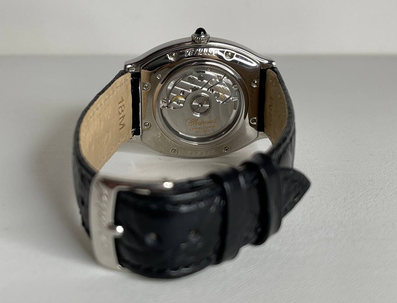 Часы Chopard Tonneau Power Reserve Limited Edition 16/2256