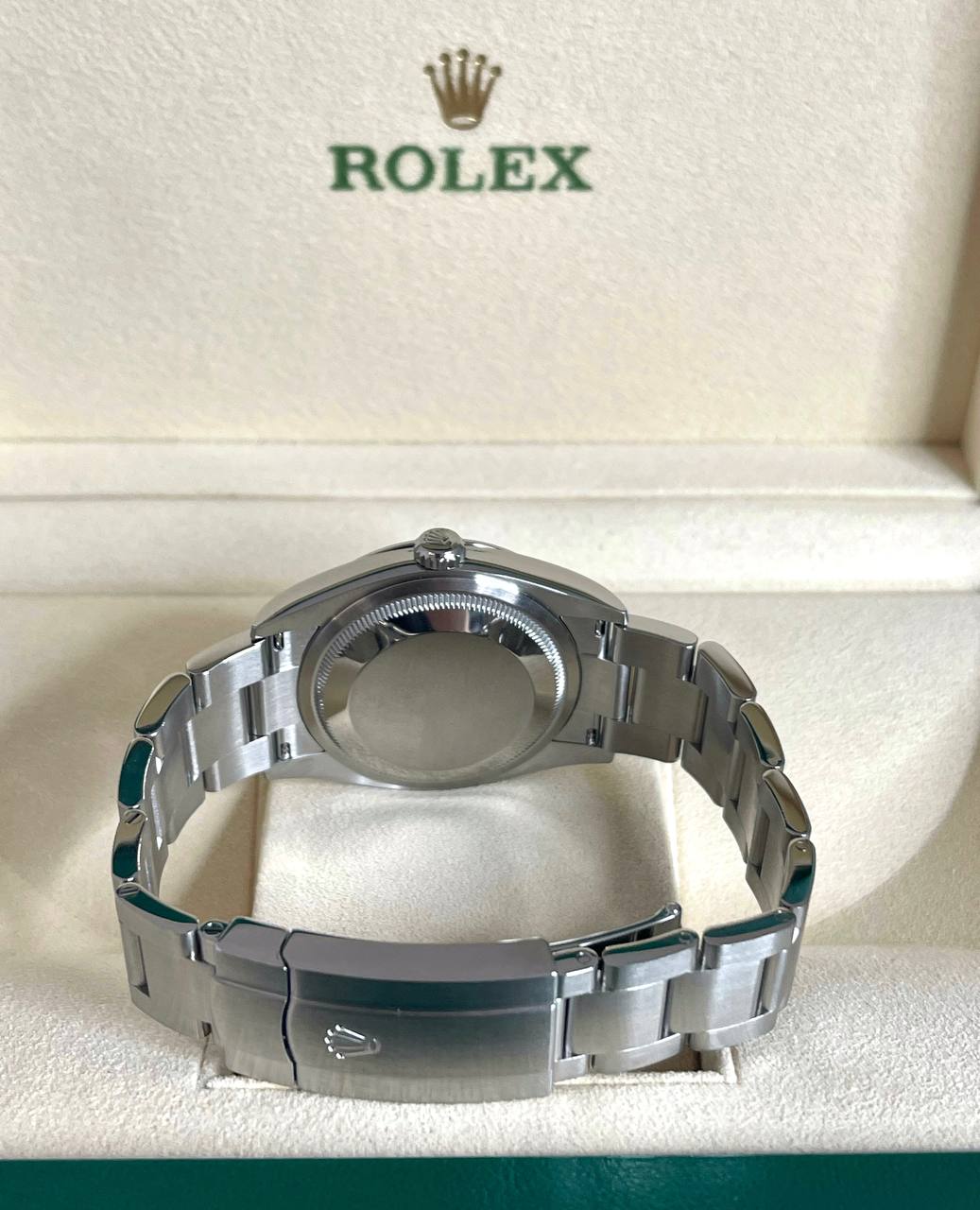 Часы Rolex Oyster Perpetual 36 mm M126000-0004