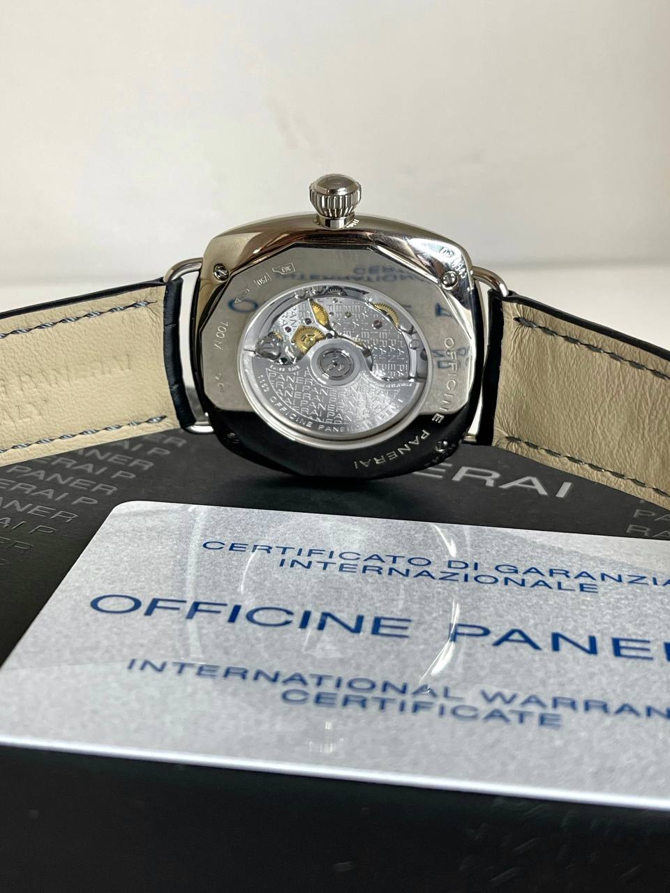 Часы Panerai Radiomir White Gold Limited Edition 99 Pieces PAM00066