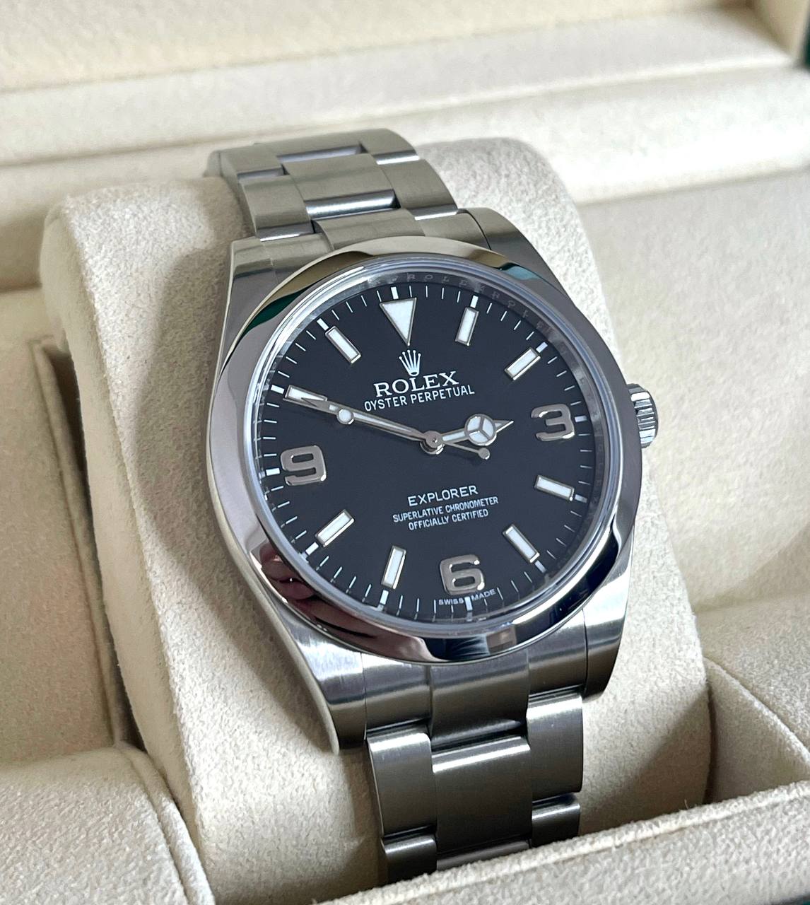 Часы Rolex Explorer 214270