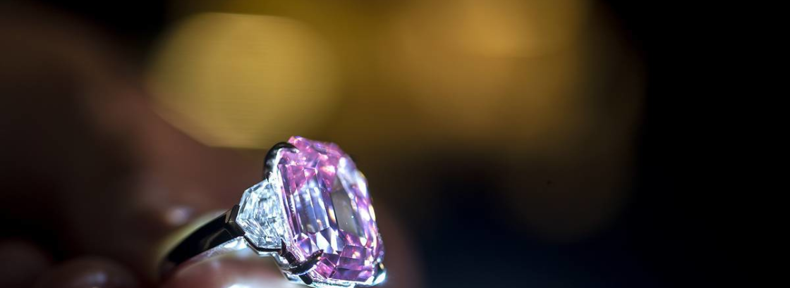 Эксклюзивный розовый бриллиант "Сакура" готовится к новому рекорду