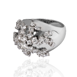 Кольцо с бриллиантом Damiani  с бриллиантами